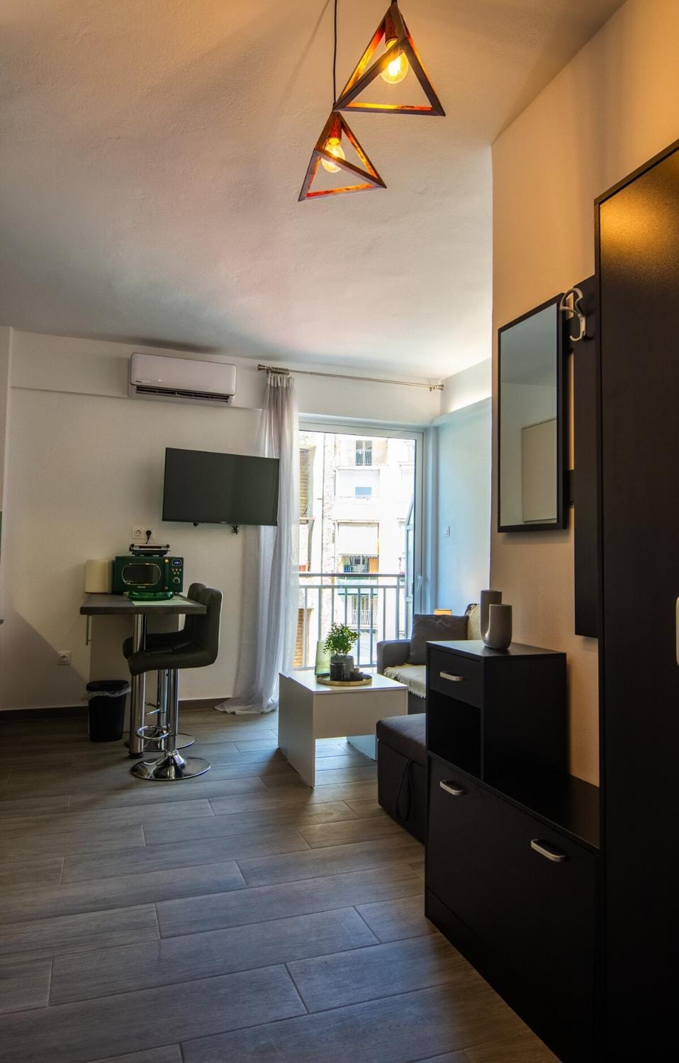 Cosy Hive in Athens Apartment in Athens