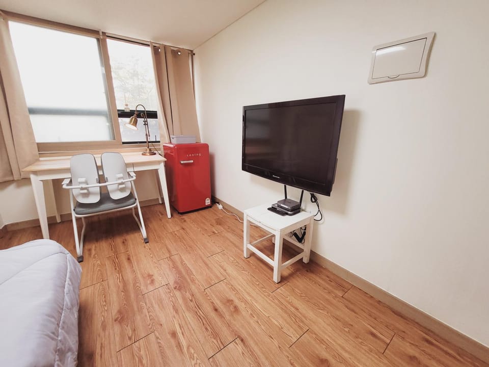 BK Room Bed and Breakfast in Gyeonggi-do
