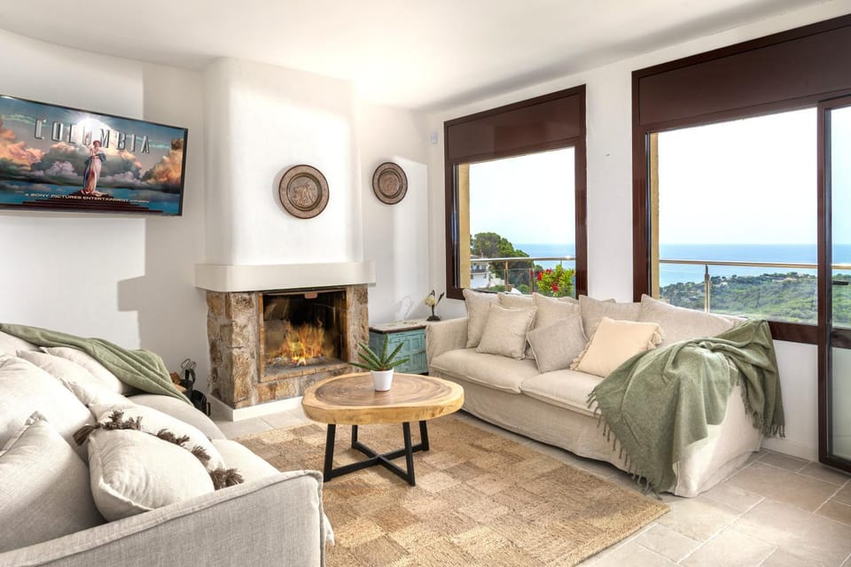 TV and multimedia, Living room, Seating area