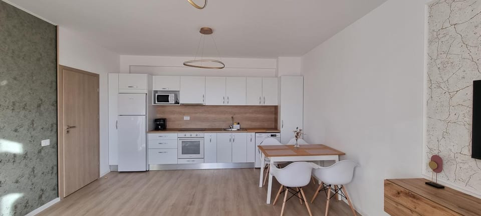 Kitchen or kitchenette, Dining area, oven, stove, toaster, kitchen