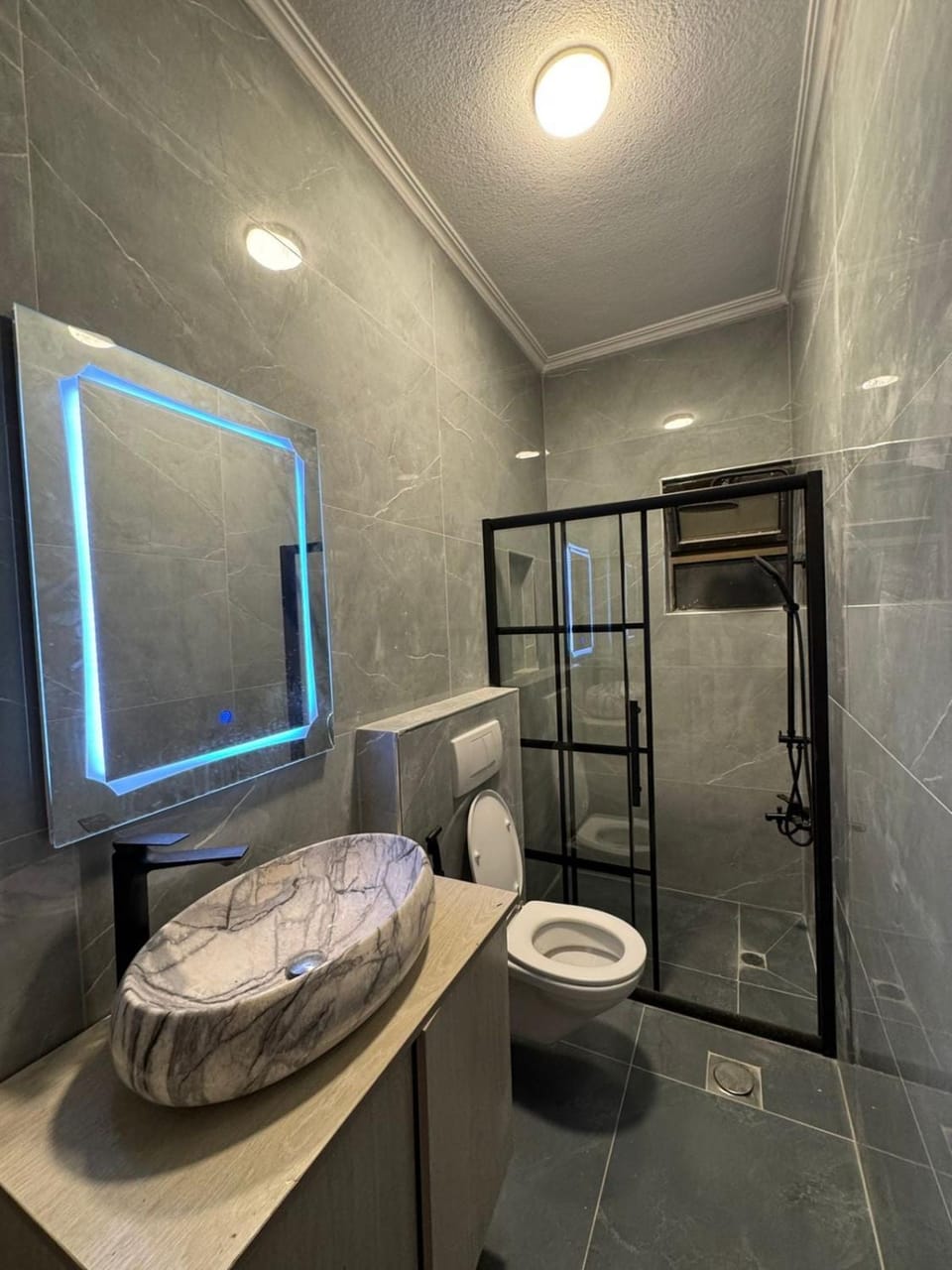 stay by university of Jordan Apartment in Africa