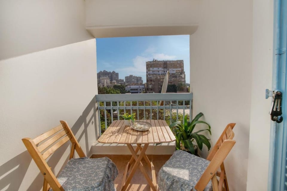 Patio, Day, View (from property/room), Balcony/Terrace, Seating area, Dining area