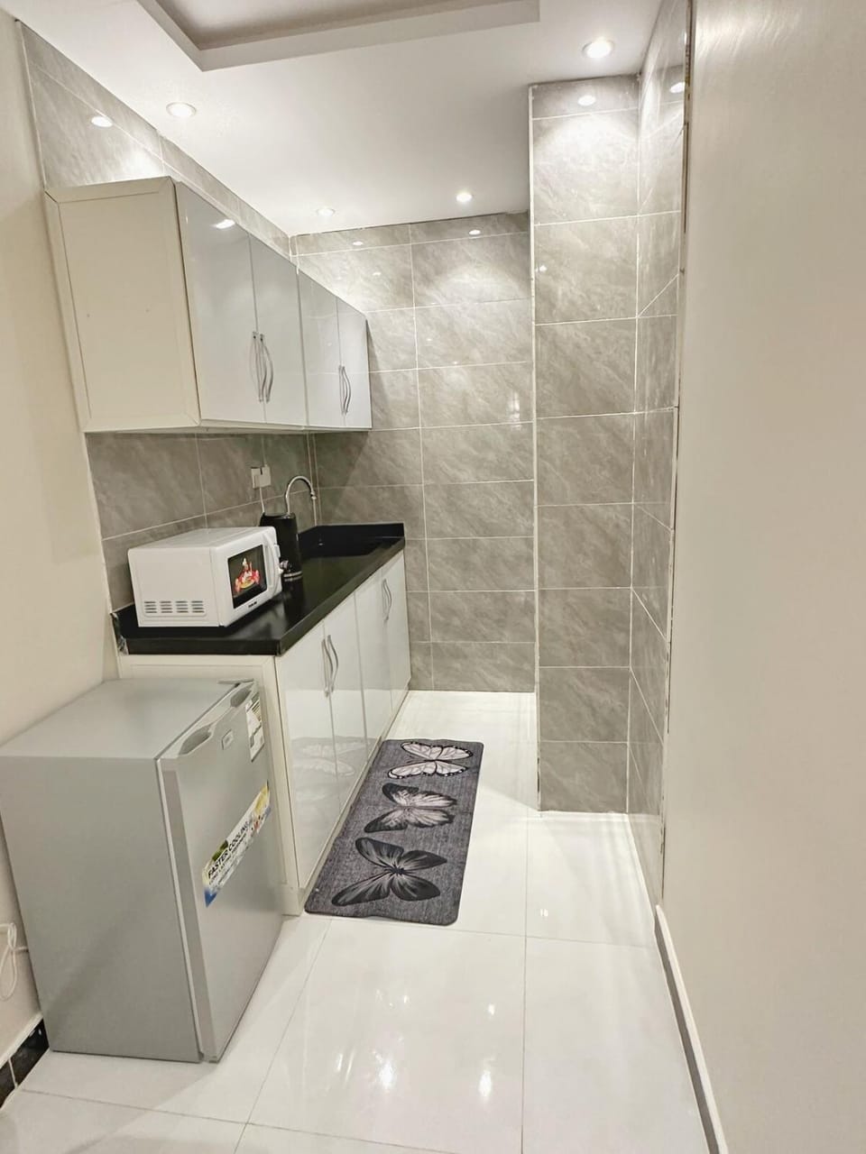 شقة واسعة بغرفة نوم وصالة Apartment in Riyadh