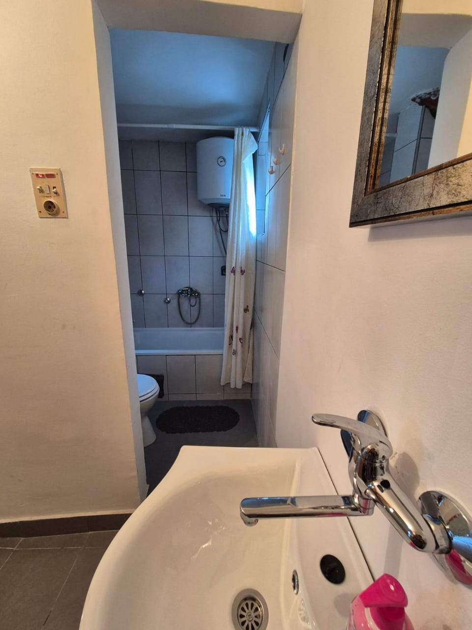 Toilet, Bathroom, Bath