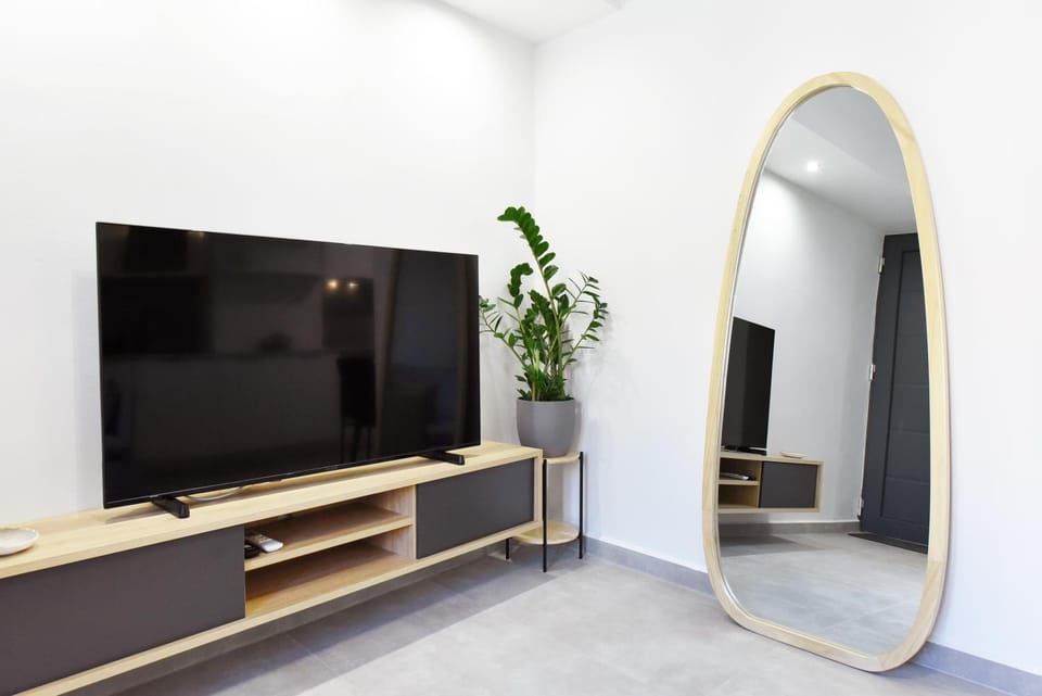 TV and multimedia, Evening entertainment