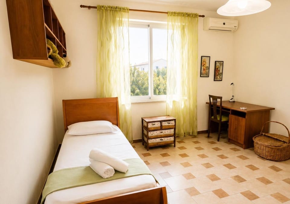 Spacious 3BR Apartment for 8 with 2 Balconies Apartment in Tirana