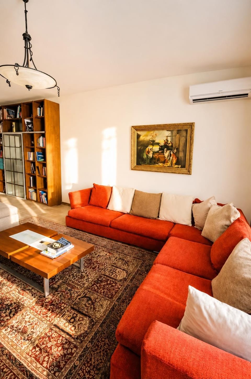 Spacious 3BR Apartment for 8 with 2 Balconies Apartment in Tirana