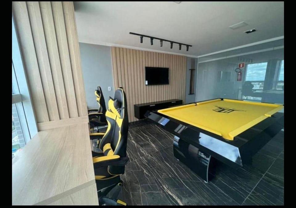 Game Room, Seating area