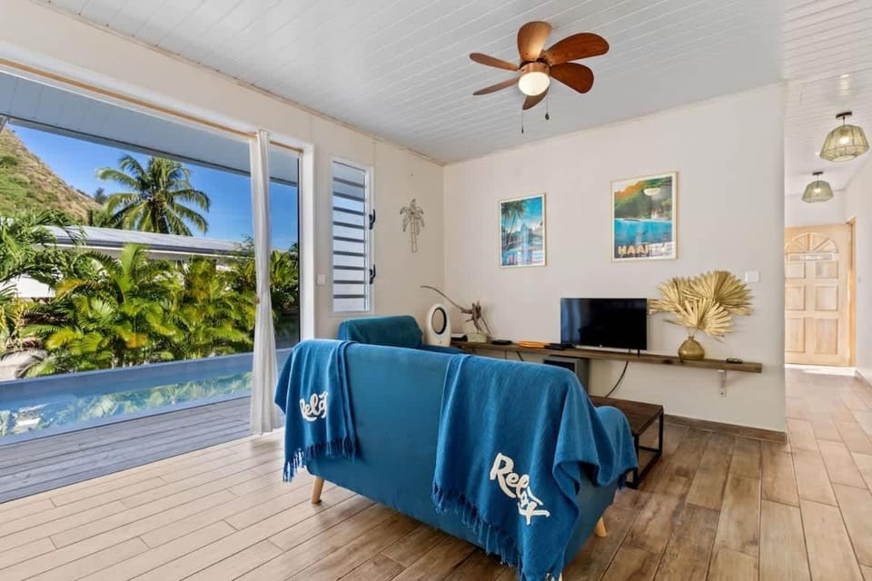 Private 3BR Villa with pool House in Moorea-Maiao