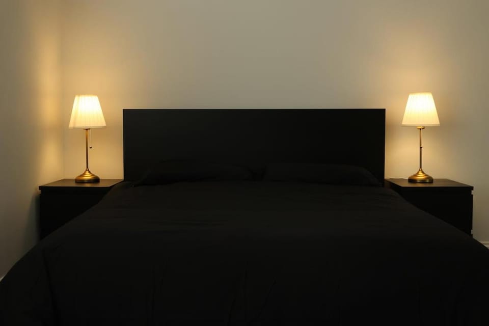 Brand New Luxury 1 Bedroom Apartment Apartment in London