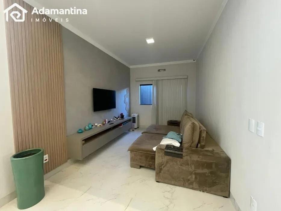 Communal lounge/ TV room, TV and multimedia, Living room, Seating area, Evening entertainment