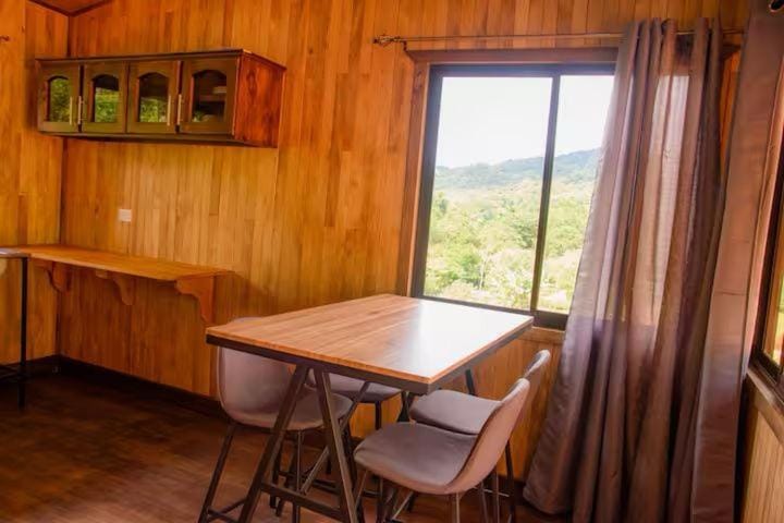 La jungla ecolodge Campground/ 
RV Resort in San José Province