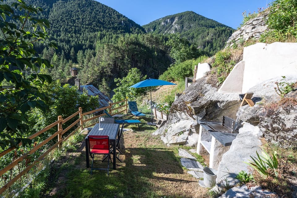 Natural landscape, BBQ facilities, Garden, Mountain view
