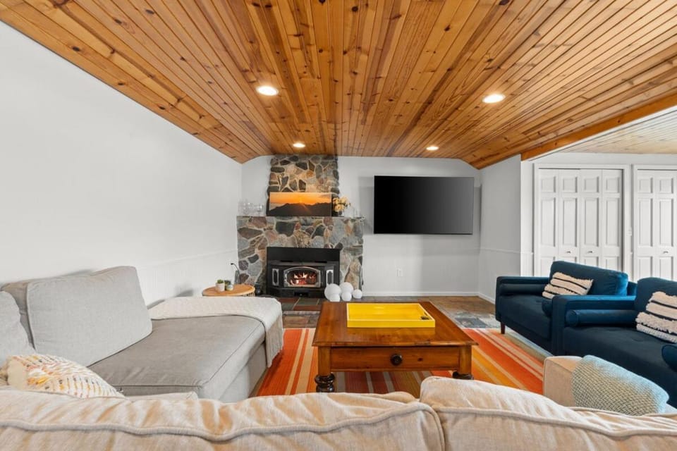 TV and multimedia, Living room