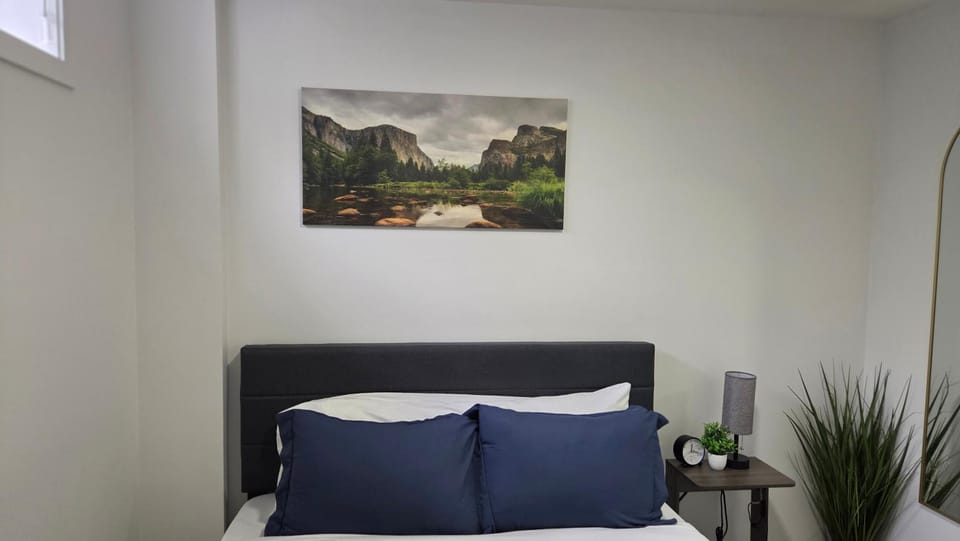 Bed, Decorative detail, Bedroom