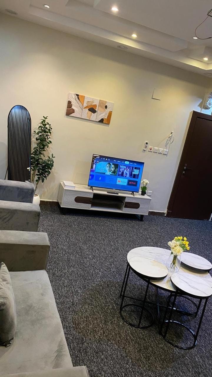 شقة بصالة وغرفة نوم حديثة جازان Apartment in Saudi Arabia