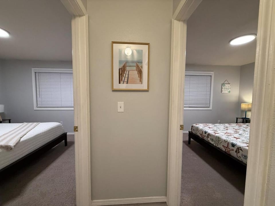 Seaside Escape downtown Meridian House in Meridian