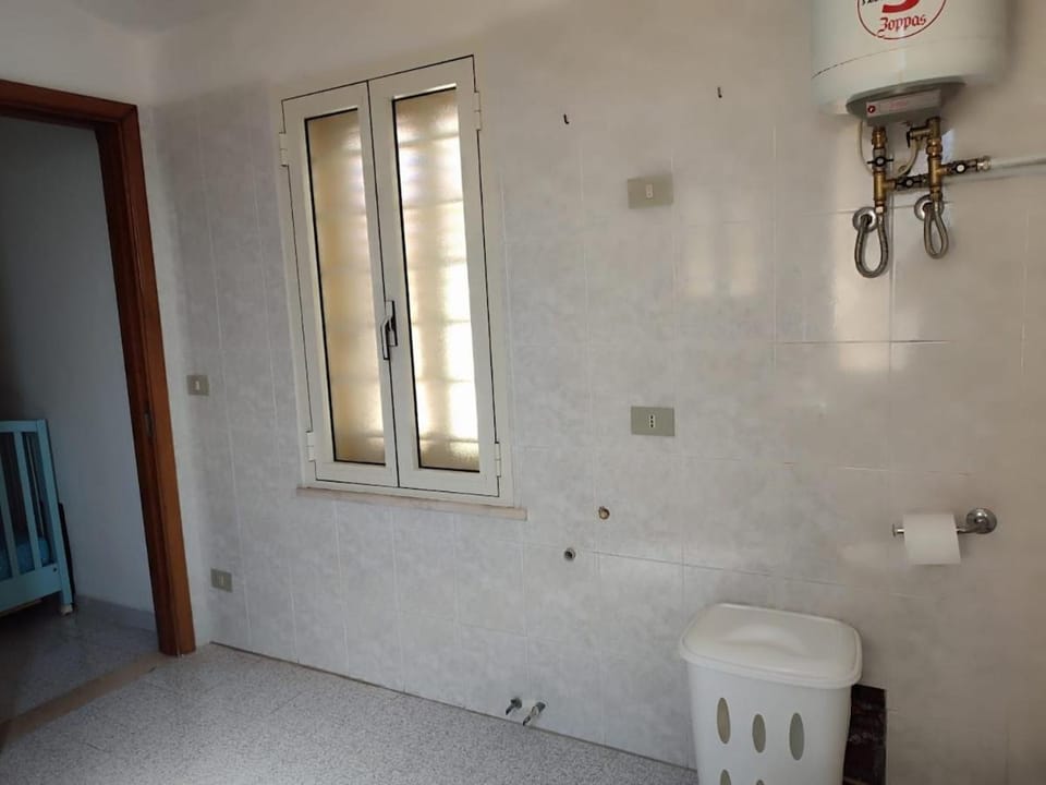 Family & Friends - Room 1 - Second Floor - shared bathroom House in Sardinia