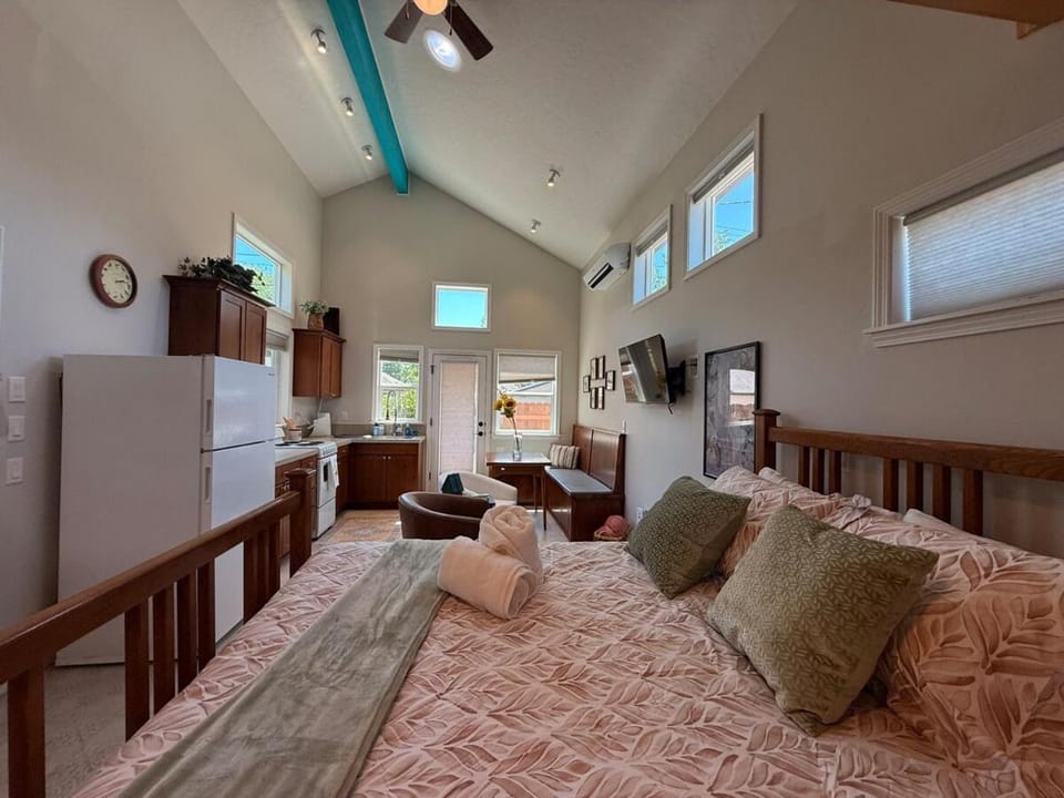#BoiseBnB Bird House House in Boise
