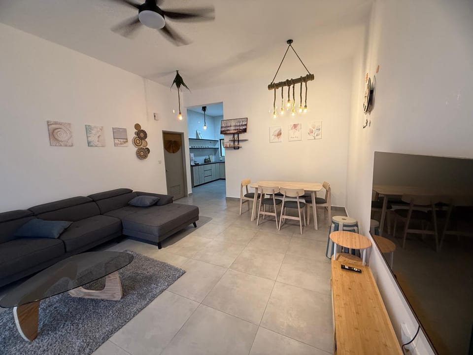 2 Storey Terrace 39 night market Apartment in Brinchang