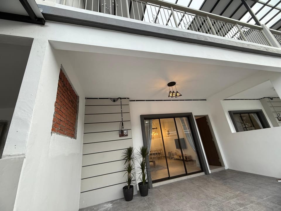 2 Storey Terrace 39 night market Apartment in Brinchang