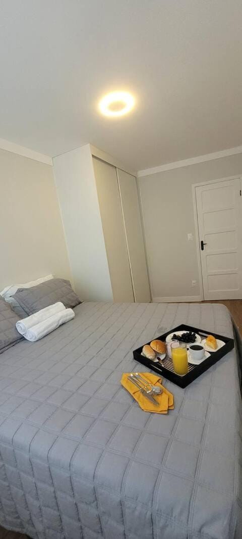 Bed, Photo of the whole room, towels, wardrobe