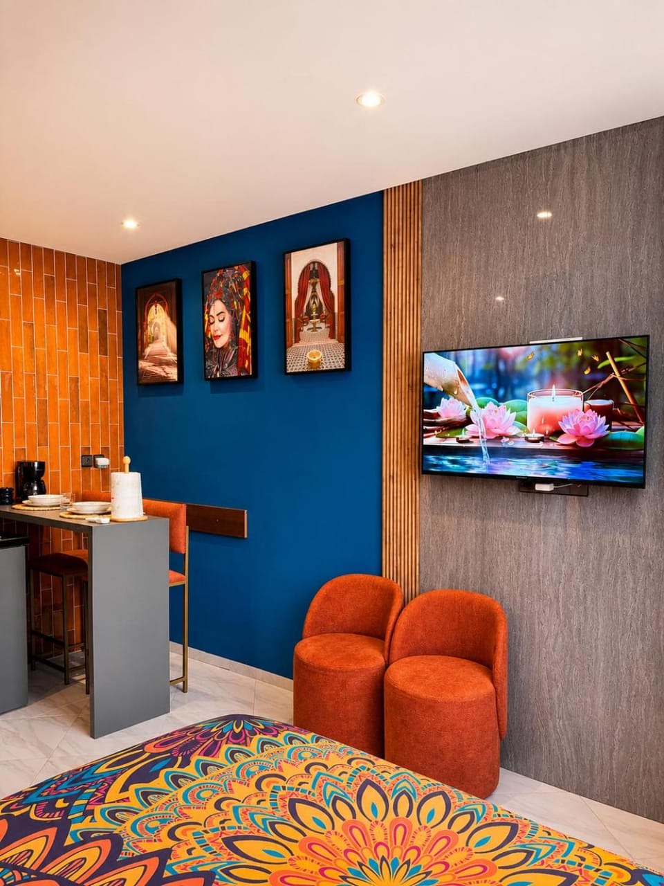 Communal lounge/ TV room, TV and multimedia, Living room, Seating area, Evening entertainment