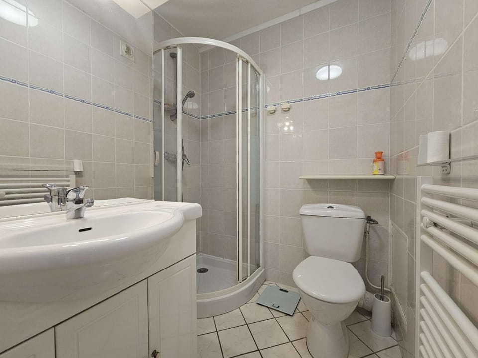 Appartement T1 avec climatisation à Balaruc-les-Bains - FR-1-553-308 Apartment in Balaruc-les-Bains