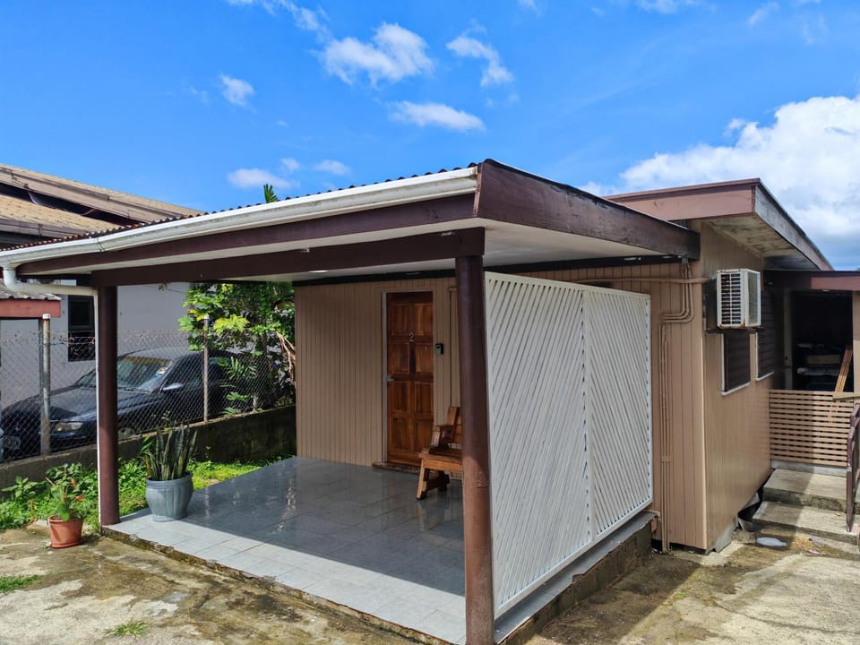Property building, Patio, Day