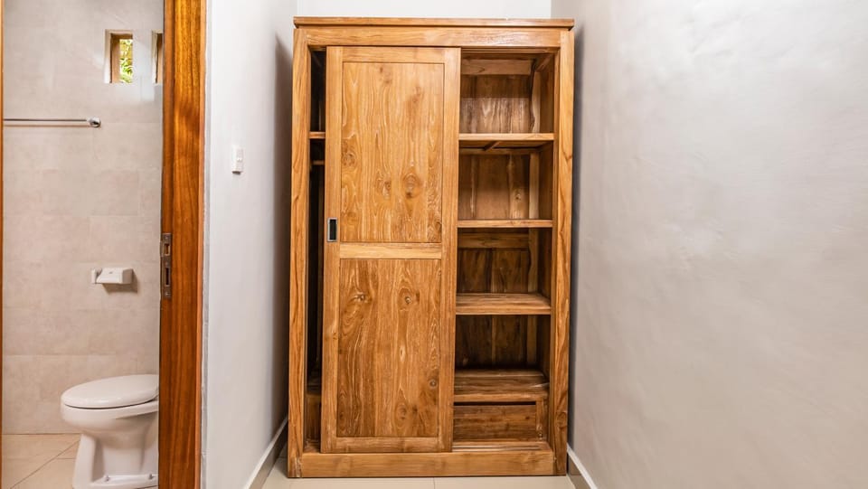 Bathroom, wardrobe
