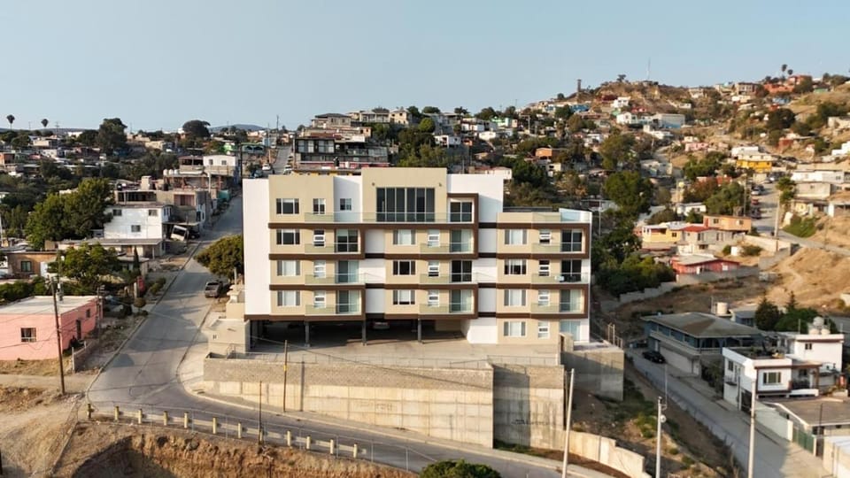 Natural landscape, City view, Street view, Location, Parking