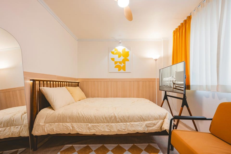 Bed, Bedroom