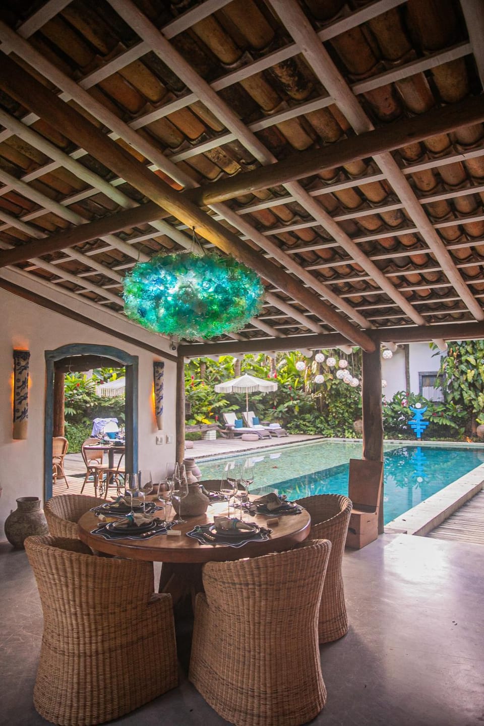 Restaurant/places to eat, Pool view, Swimming pool