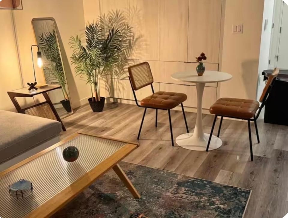 Luxury Hollywood Studio With Pool, Parking, Gym Apartment in Hollywood