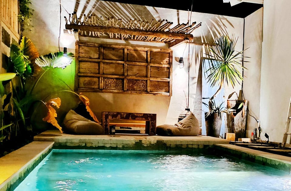 Swimming pool