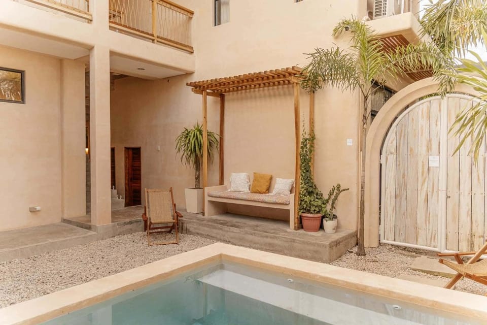 Seating area, Swimming pool