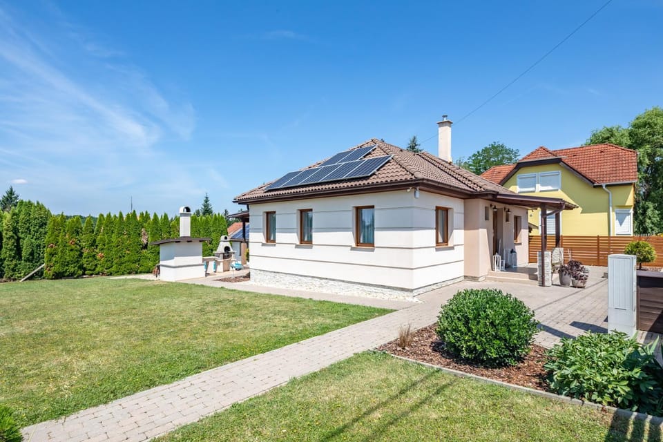 Property building, Garden, Garden view