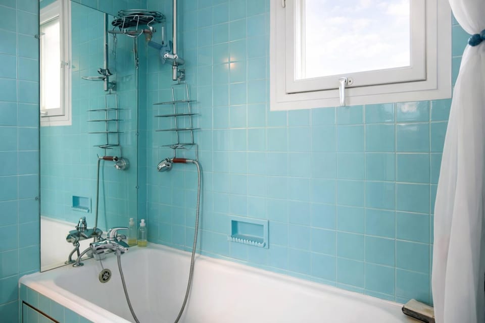 Bathroom, Bath