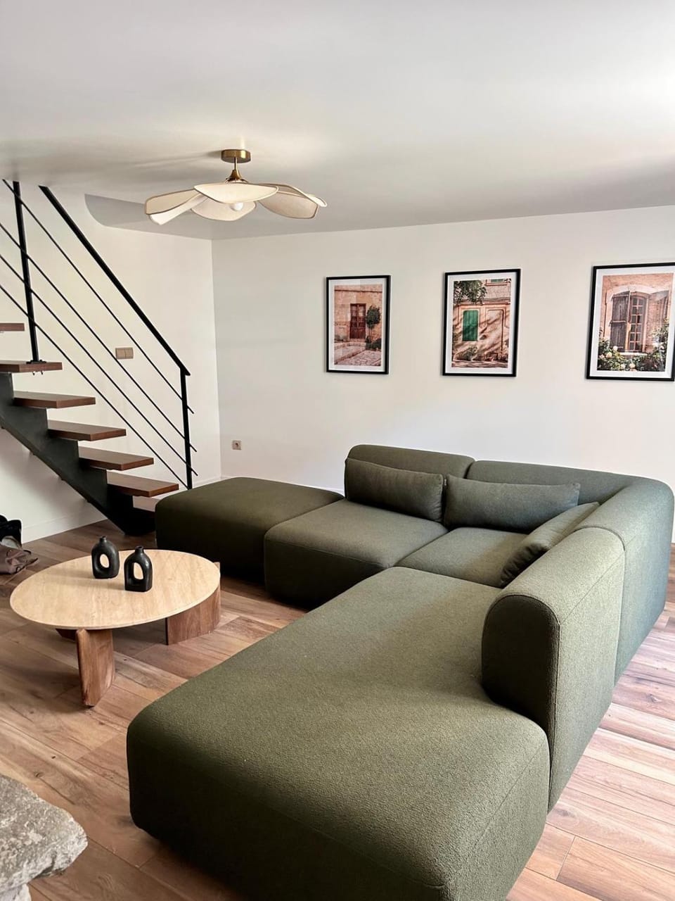 Living room, fireplace