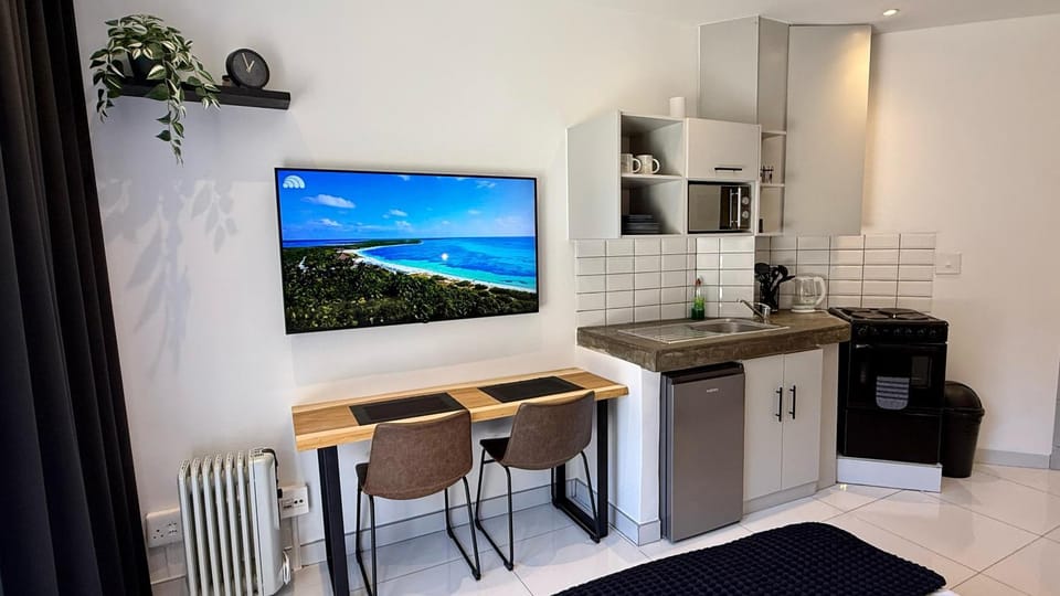 TV and multimedia, Kitchen or kitchenette