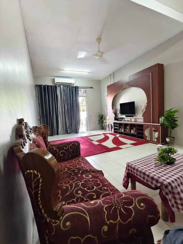 Family Villa - BERA Poolstay House in Negeri Sembilan, Malaysia