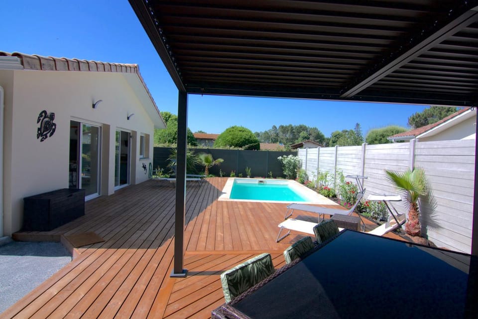 Patio, Swimming pool
