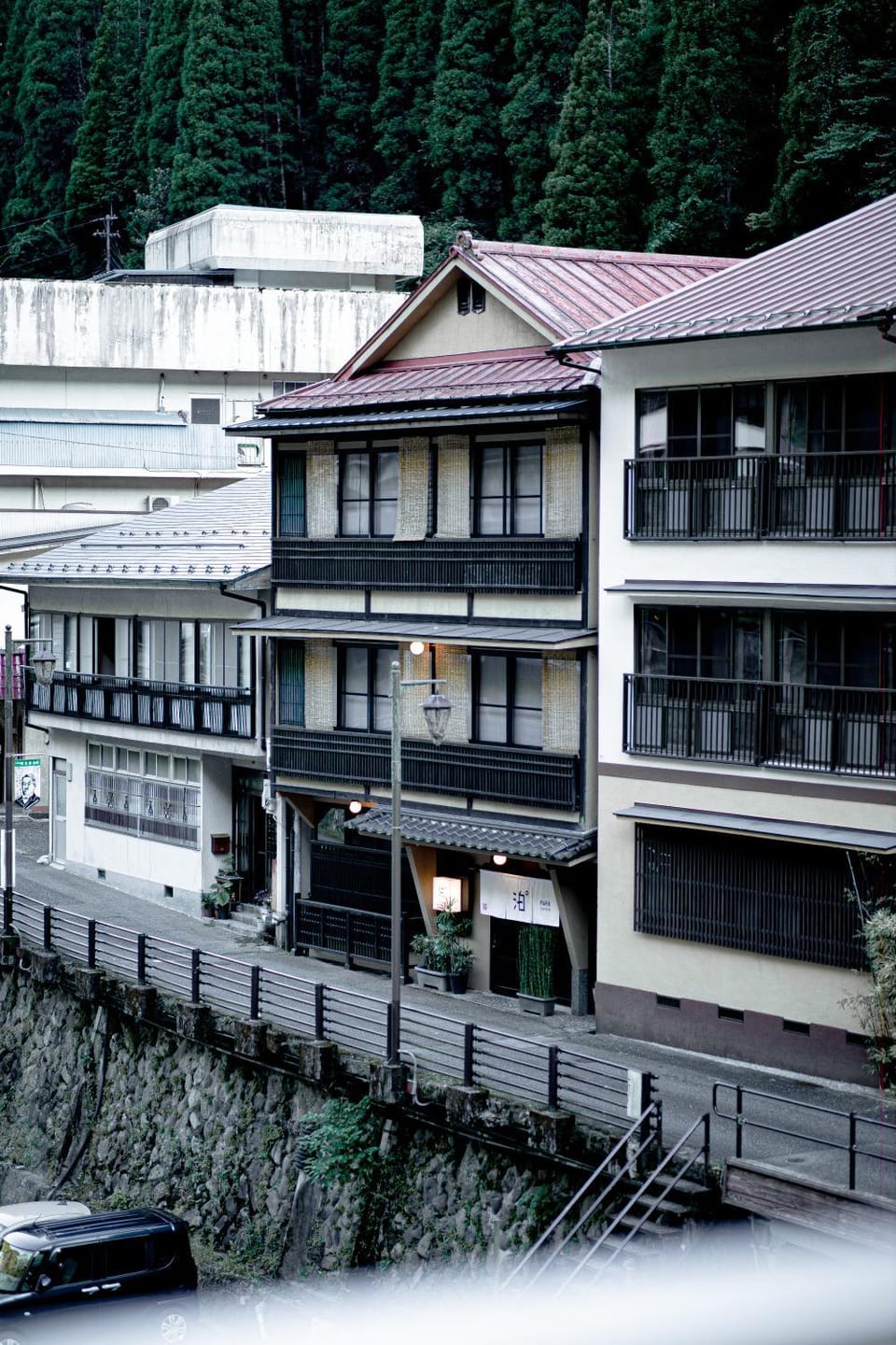 Property building, Day