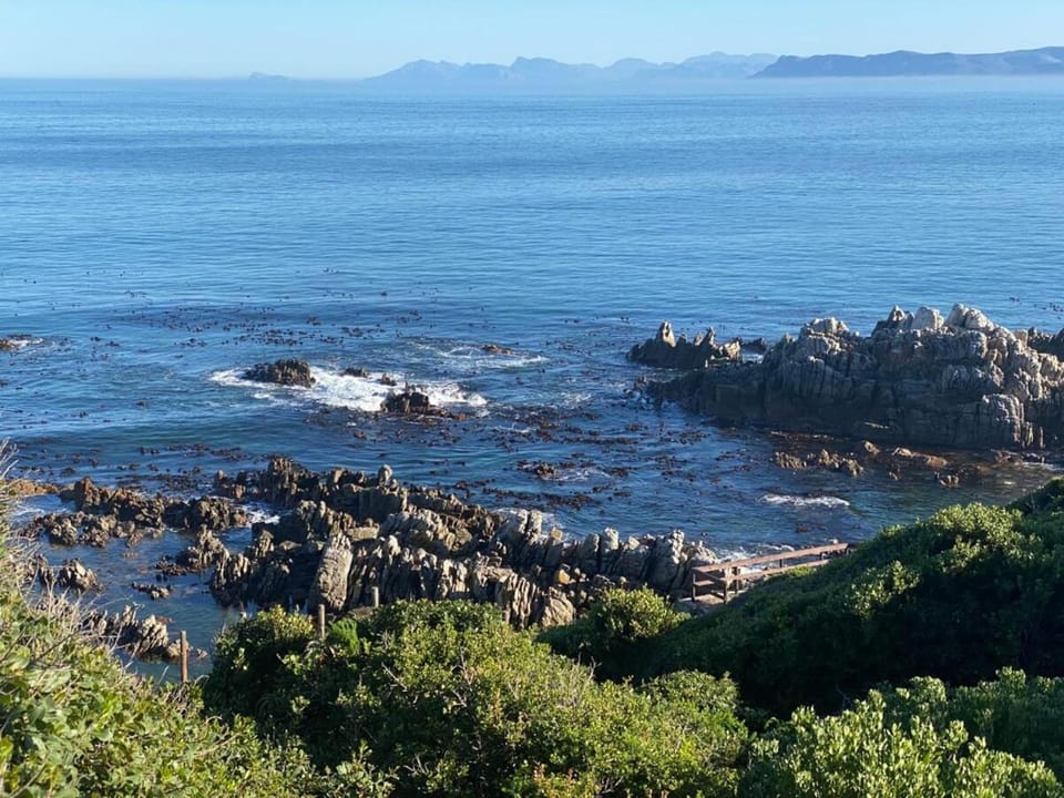 Oceanfront paradise - De Kelders Apartment in Western Cape