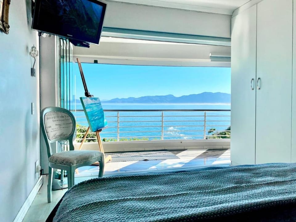 Oceanfront paradise - De Kelders Apartment in Western Cape