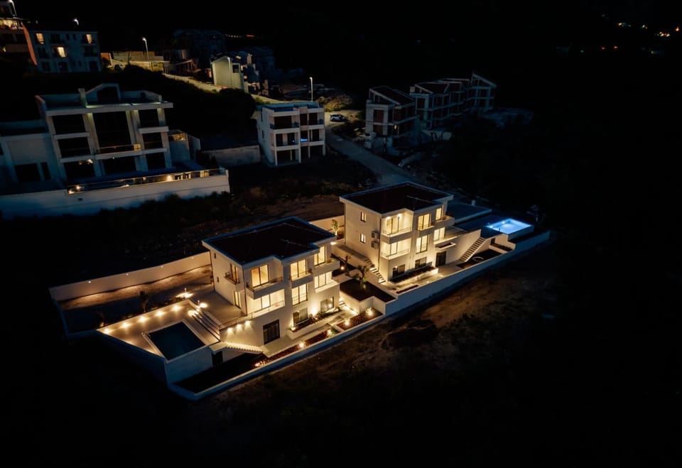 Adriatic Horizon Villas - Villa Sol Villa in Budva Municipality
