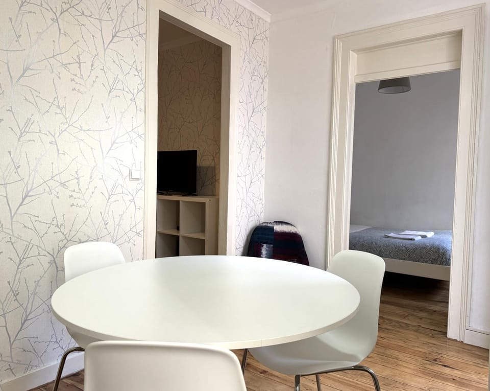 Seating area, Dining area, Bedroom