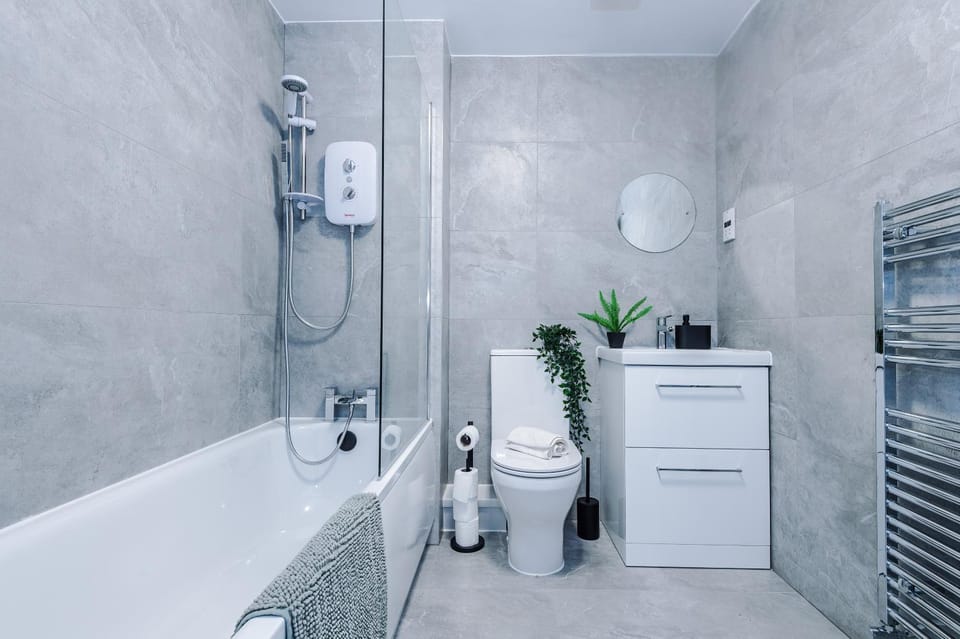 Shower, Bathroom, Bath, towels
