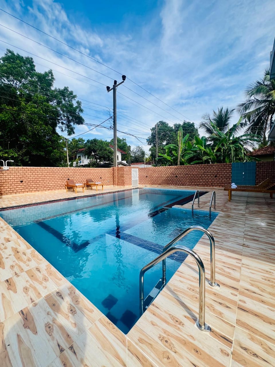 Swimming pool