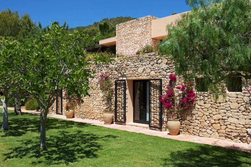 Modern Oasis: 6 Bedroom Villa in Ibiza, 1026 Villa in Ibiza